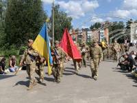 У Славутській громаді попрощалися із загиблим військовослужбовцем Юрієм Кравчуком