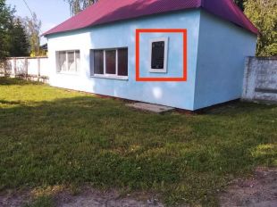 На Шепетівщині встановили меморіальну дошку із символікою окупантів