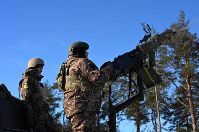 Шепетівчани можуть отримувати 100 тис грн за збиття дронів: Кабмін запускає експериментальний проєкт