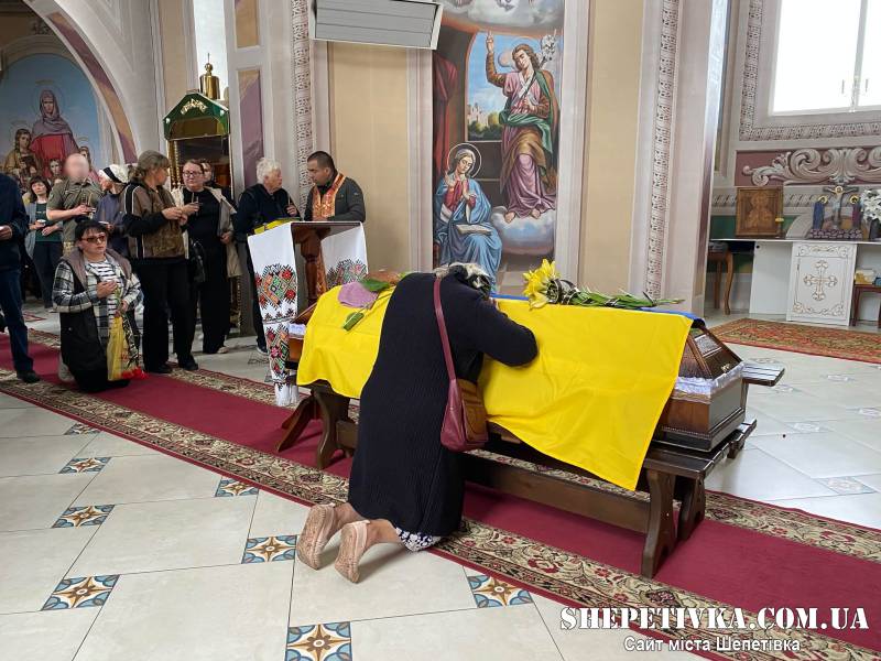 10 місяців після загибелі: у Полонному попрощалися з 23-річним старшим сержантом Тімуром Ванькевичем