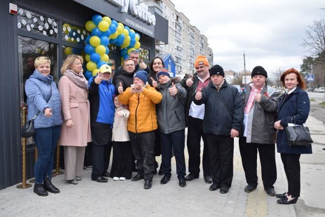 У Шепетівці урочисто відкрили першу на Хмельниччині інклюзивну кав’ярню