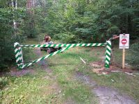 У шепетівських лісах встановили шлагбауми