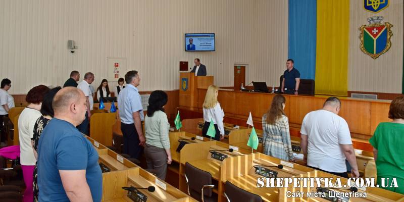 Сесія міськради: Почесні звання загиблим Захисникам, відпочинок дітей із Харківщини, ворота для пожежників