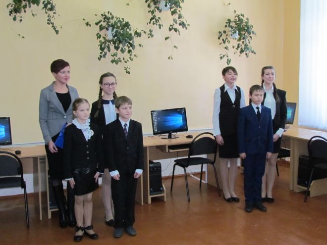 Шепетівські школярі отримали 15 комп&#039;ютерів від уряду Китаю
