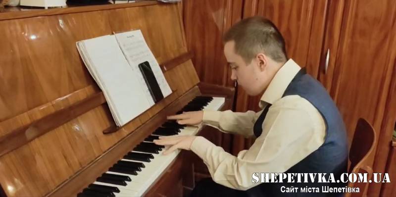 Олексій Хариш