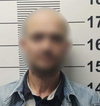 На Шепетівщині затримали наркоторговця і виявили у нього ще дещо заборонене