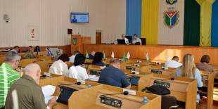 Сесія міськради: нова площа та сквер, правила утримання домашніх тварин, ремонт системи блискавкозахисту
