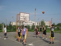 Пройшли змагання зі стрітболу