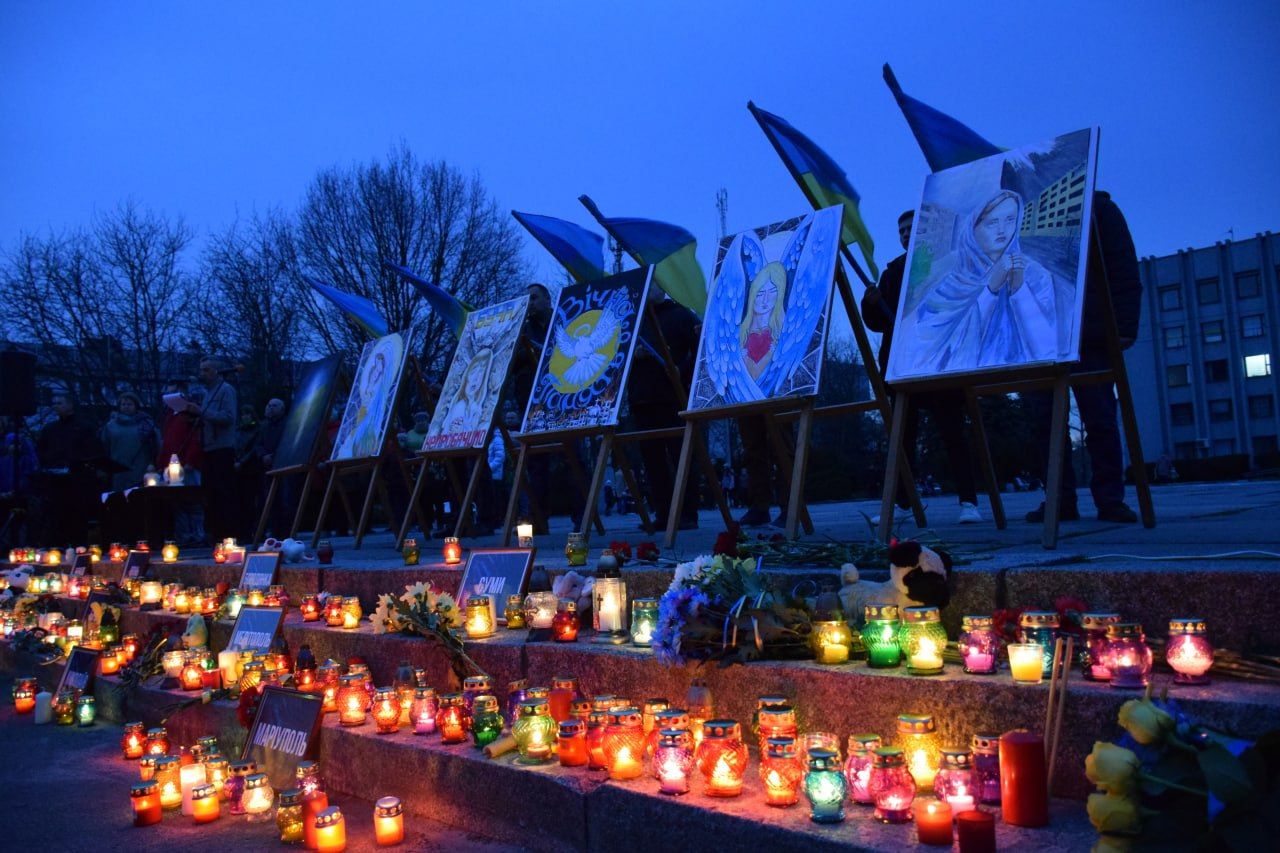 У Шепетівці вшанували пам’ять жертв російської агресії