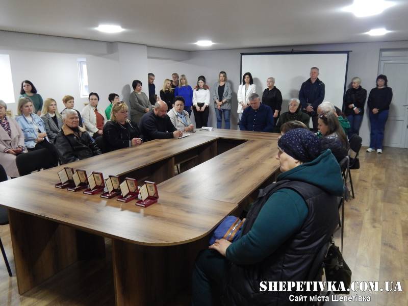 Родинам загиблих Героїв з Шепетівщини вручили нагороди