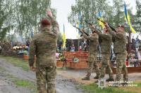 Загинув на фронті: Ізяслав попрощався із сержантом поліції Миколою Матвєєвим