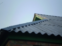 Зірвав шиферину та проник на склад