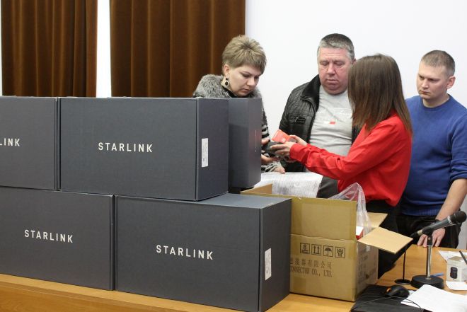 Громади області отримали 35 станцій супутникового зв’язку Starlink
