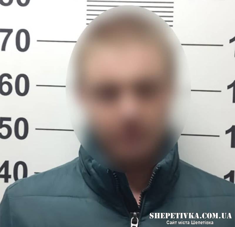 У Нетішині за напад з ножем на 14-річного підлітка судили розбійника