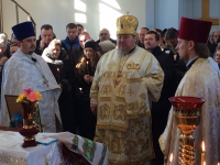 У річницю трагічних подій Революції Гідності, Владика Антоній очолив поминальне богослужіння в Шепетівці