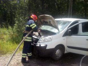 Внаслідок короткого замикання електропроводки ледве не згорів легковий автомобіль