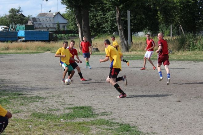 У Шепетівці відбувся товариський футбольний турнір