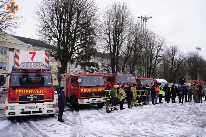 З Німеччини до Шепетівки передали ще одну пожежну машину