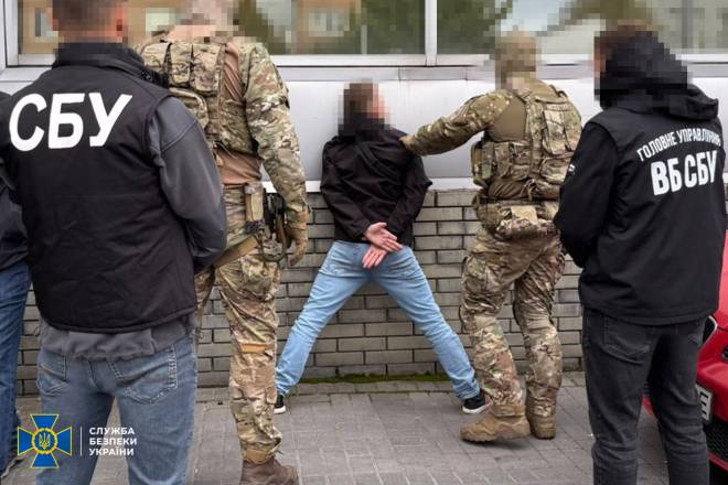 Навів ракетний удар та передав фото наслідків куратору: затримано російського агента