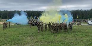 Славутська громада провела у вічність захисника України Михайла Панасюка
