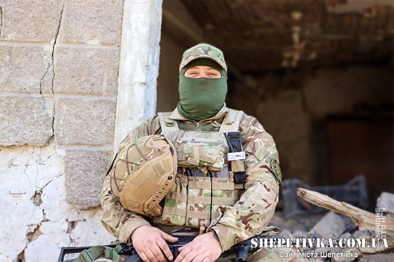 Нетішинський гвардієць розповів про масований штурм росіян на мотоциклах та самокаті під Покровськом
