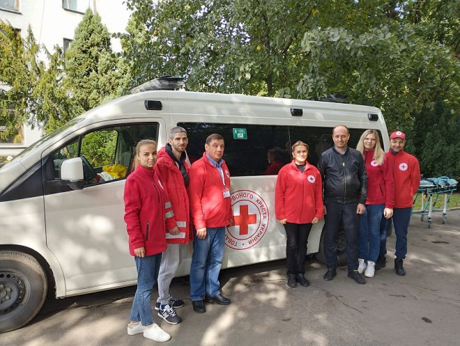 У Шепетівці запрацювала мобільна медична бригада Червоного Хреста