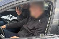 Наживався на війні: викрили шахрая, який ошукав військового та родину зниклого бійця