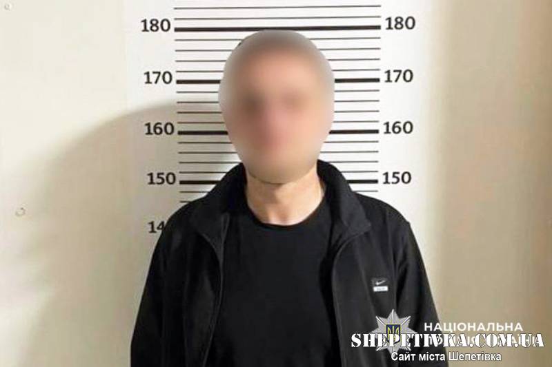 Підібрав по дорозі дівчину, яка поверталася додому та раптом захотів інтиму