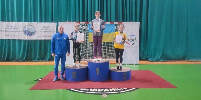 Шепетівські легкоатлетки вибороли призові місця чемпіонату Івано-Франківської області