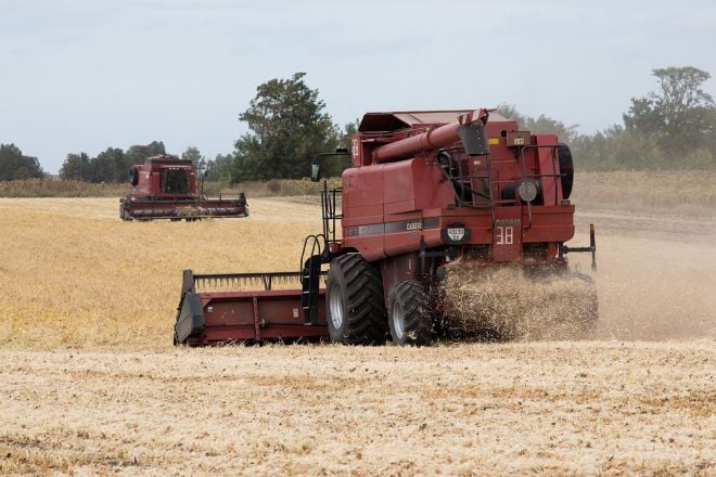 Аграрії Шепетівщини завершили збір урожаю сільськогосподарських культур